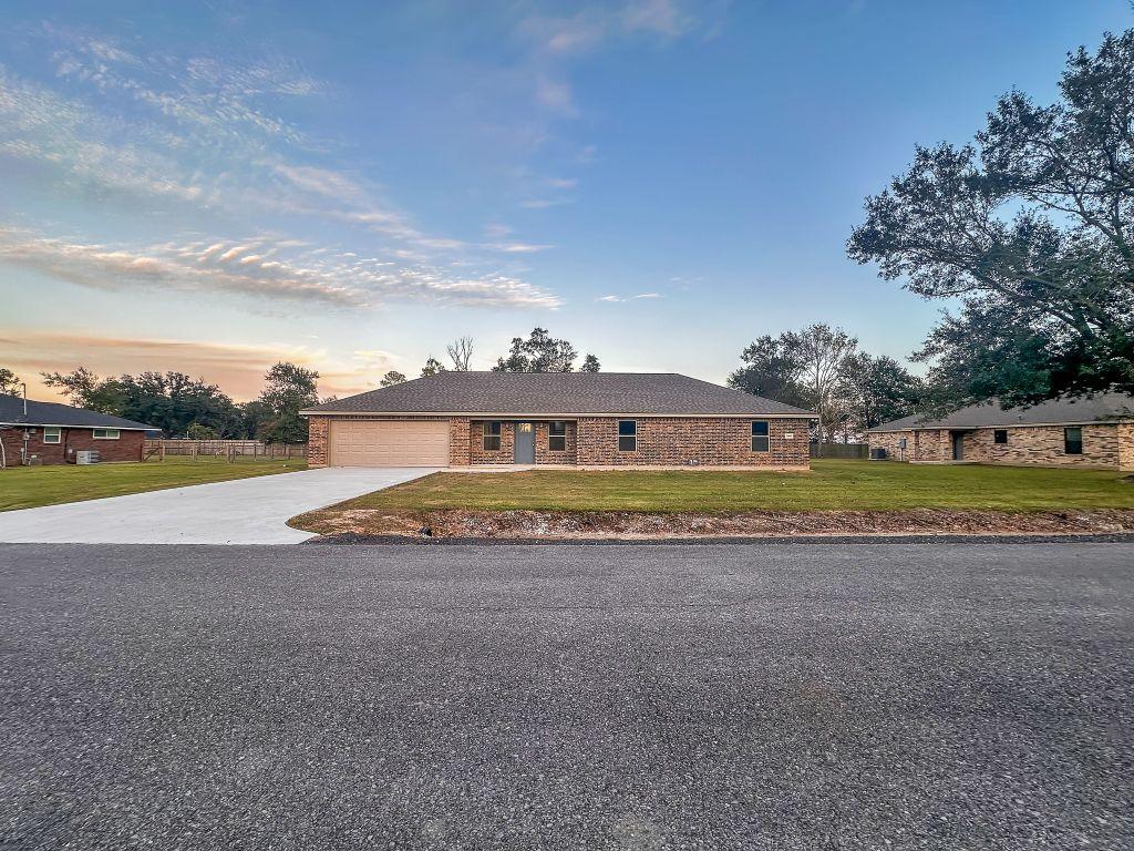 House for Sale, 7605 Green Meadow Rd, Calcasieu Parish, LA 70607 - Image 1