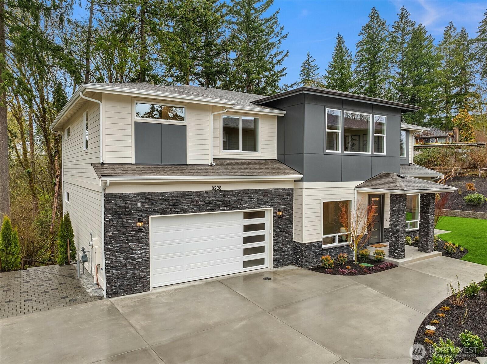 House for Sale, 8228 113th Place SE 98056 - Image 1